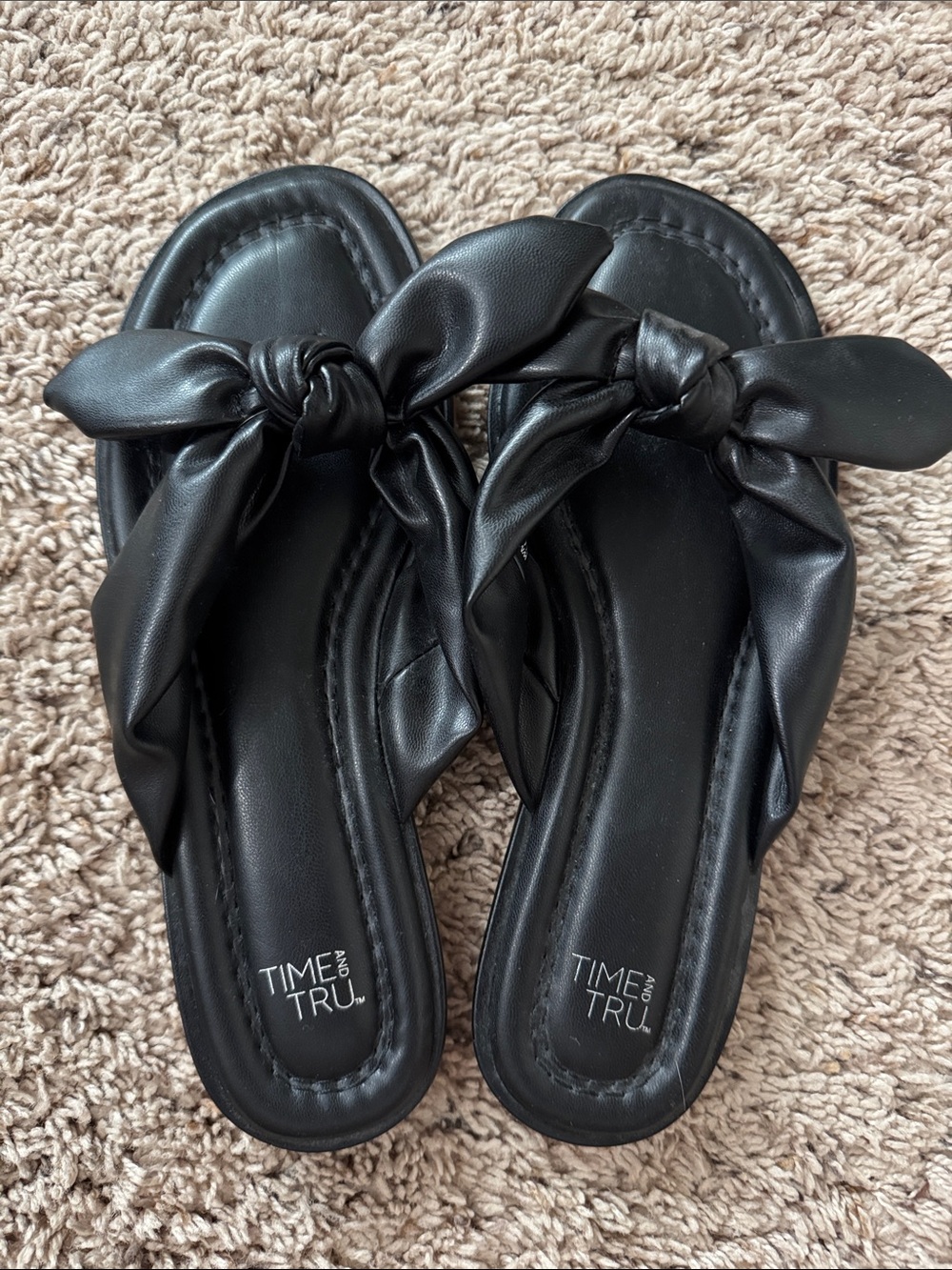 Time and Tru Black Knotted Slide Sandals
